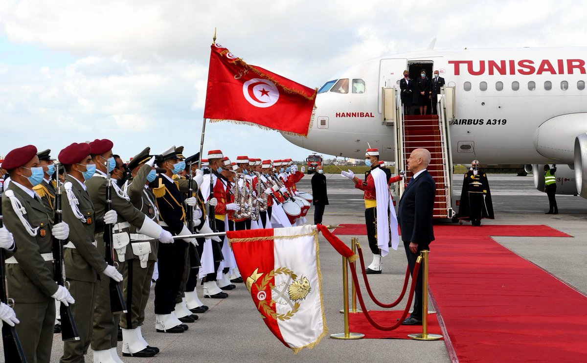 رئيس الجمهورية التونسية قيس سعيّد يعود إلى بلاده إثر زيارة رسمية أداها إلى العاصمة طرابلس