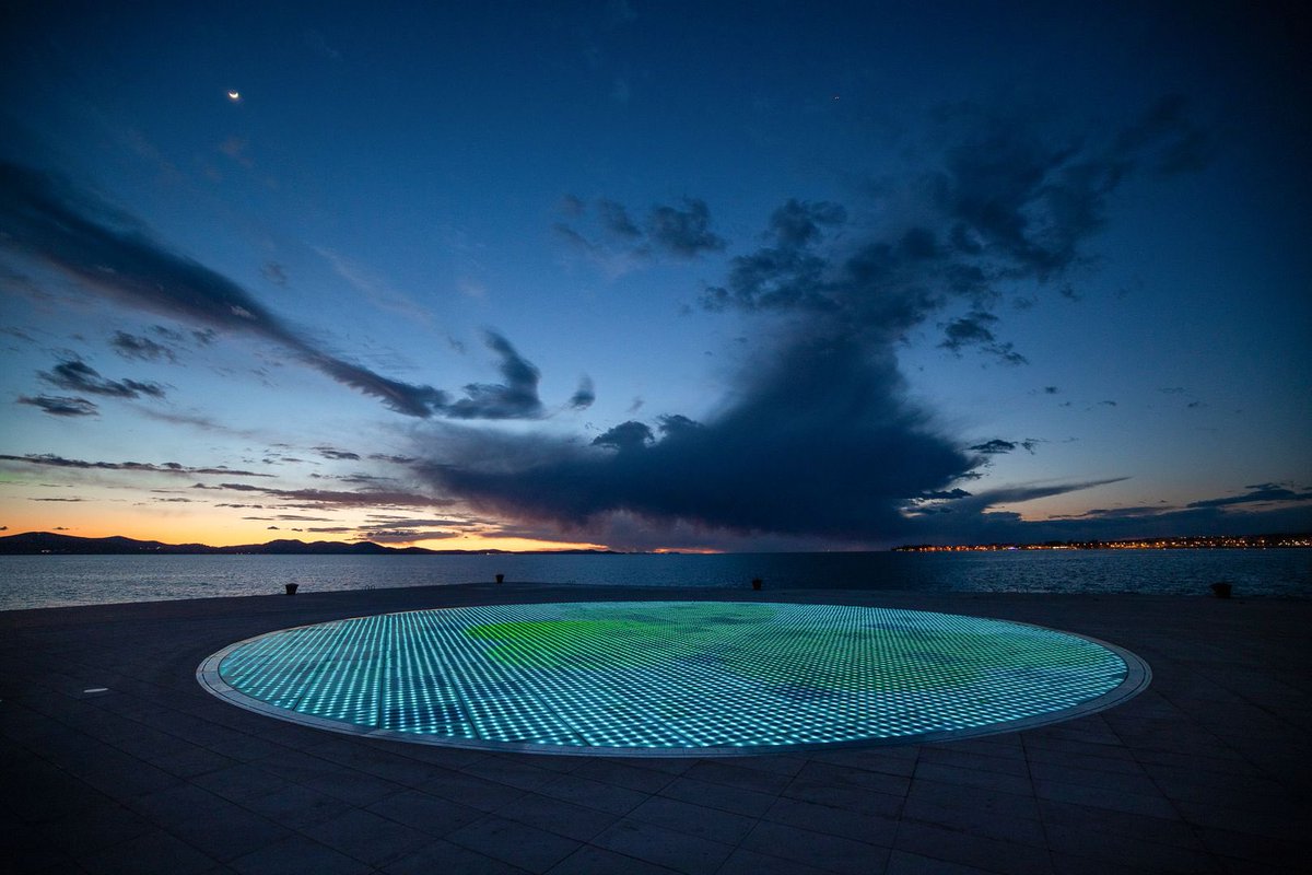 LikeZadar's tweet photo. The 12th annual #GlobalGreeningย took place at the Greeting to the Sun #urbaninstallation in #Zadar! Happy #StPatricksDay2021ย to @IrlEmbCroatia ! #StPatricksDay #likezadar #croatia #Ireland https://t.co/2kz7kGuNSA