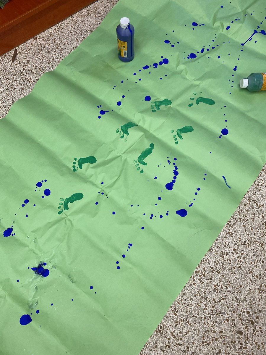 MerulloAmanda's tweet photo. A leprechaun is loose in our classroom! #HappyStPatricksDay #STEM @VBFairfieldES 🍀 https://t.co/0WuqNjR7qv