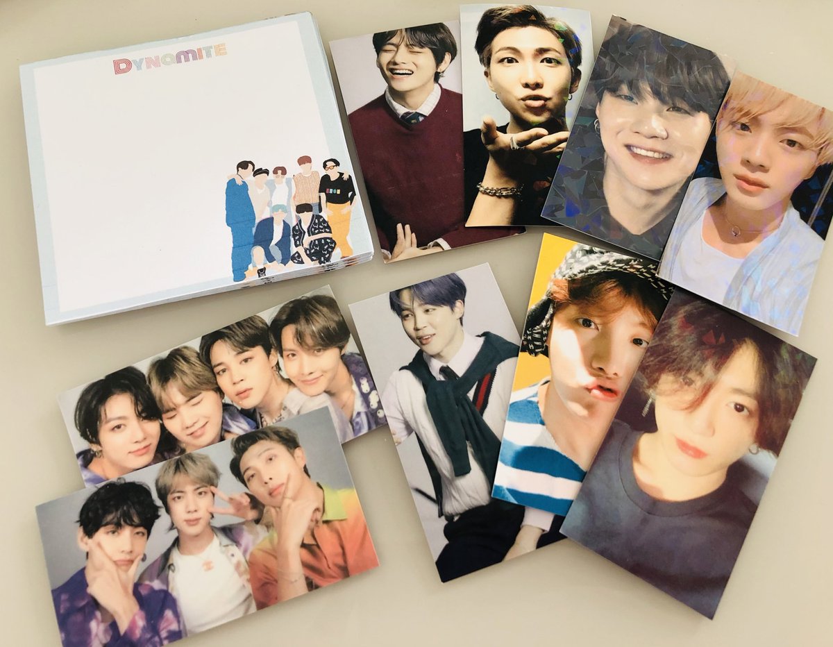 GLStore_'s tweet image. SORTEIO 💗

1 bloquinho DYNAMITE
e 8 cards holográficos 

regras:
estar seguindo a loja (@GLStore_)
dar rt e fav no tweet CITADO
dar rt aqui
marcar 1 amigo e o @BTS_twt 

resultado: hoje 21h30
boa sorte a todos!