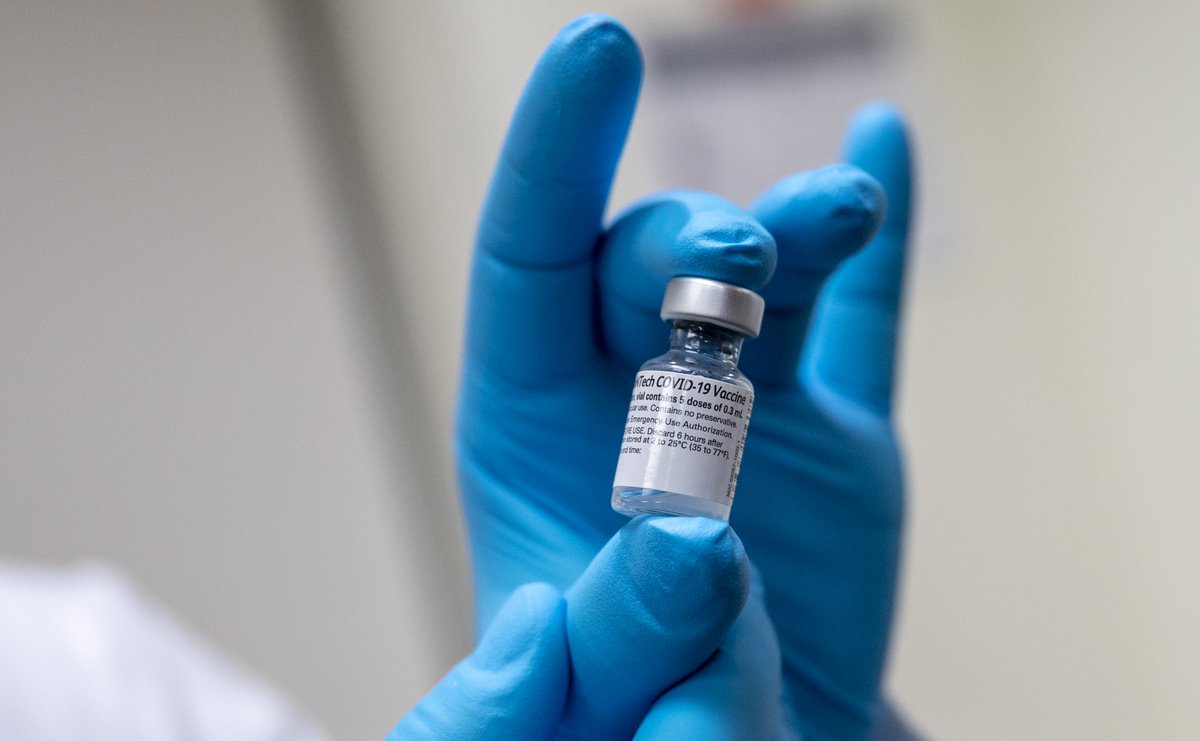 Goodable's tweet photo. In Oklahoma, anyone can now get a Covid vaccine — but it's not because of the state's health system.

Several Native tribes were so efficient at vaccinating their own populations that they wound up with extra doses.

They are now giving it to anyone who wants one.

#Humanity https://t.co/HlWNJyG7AW