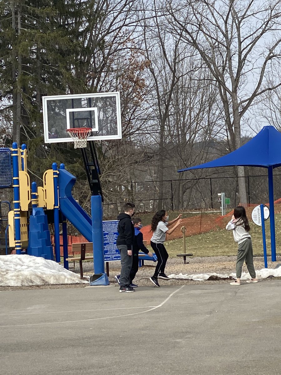 crebera's tweet photo. Recess at LMS!  We are really ready for spring! https://t.co/rRZle0dSwR