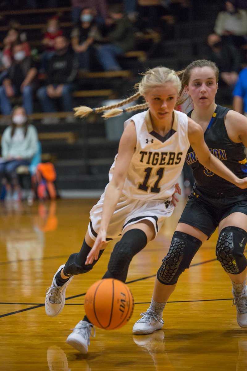 WF Girls Basketball tweet media