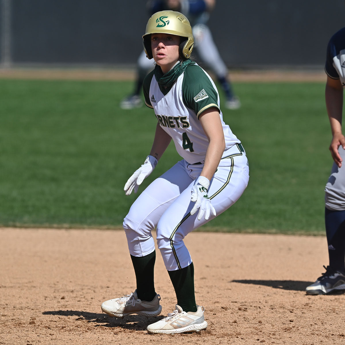 SacStSoftball's tweet photo. Looks from the season. Here is #4 Katie Vretzos, a senior second baseman from Folsom. https://t.co/6U12E4oB6V