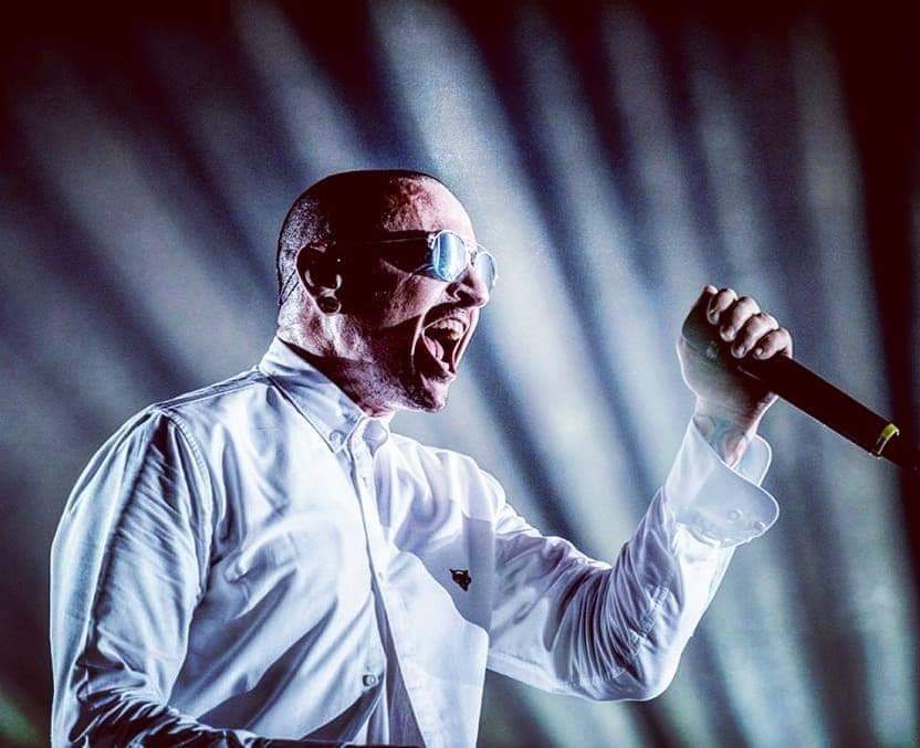 AndreiaFaria12's tweet photo. @ChesterBe I miss you soo much my King love you ❤❤❤❤😭😭😭😭 https://t.co/K98UoRGiTc