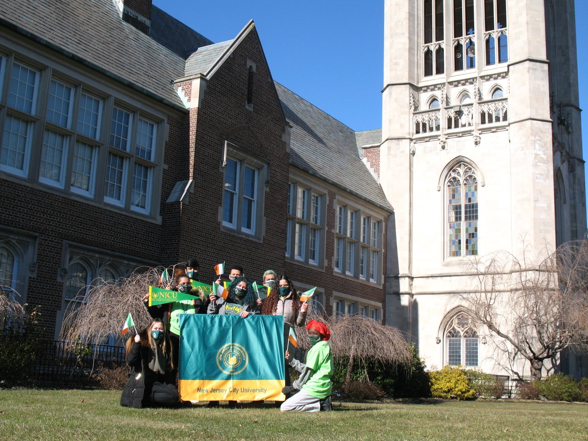 keanjerseycity's tweet photo. NJCU is green everyday! We wish everyone a happy St. Patrick's Day, especially our friends at Maynooth University (@MaynoothUni) in Ireland. 

NJCU students can study in Ireland. Learn more: https://t.co/Sp5SF8RoHc
#MUGreening  #educationinireland #tourismireland  #globalgreening https://t.co/upniM8oivr