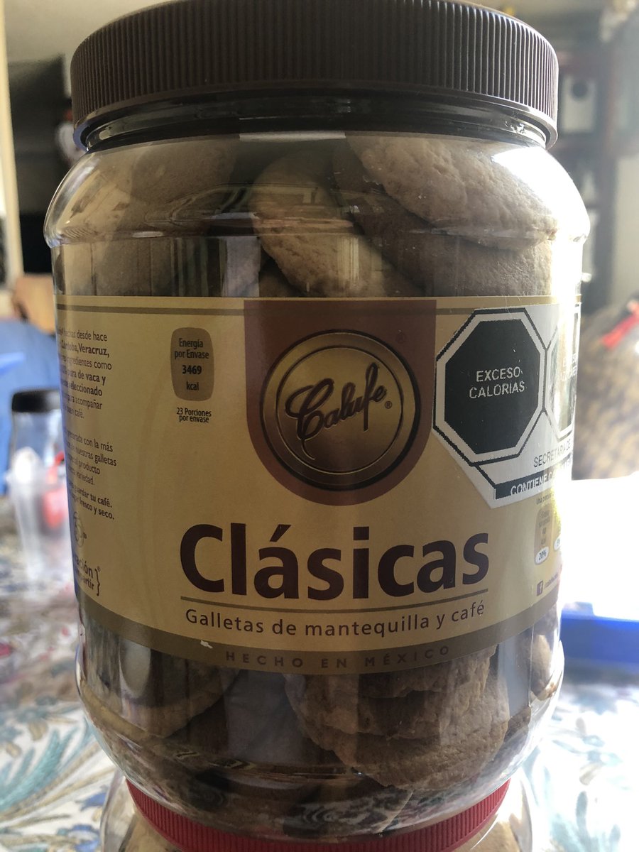 #FelizMiercoles tuiteRODs ☀️ 
Arranco la mañana en equilibrio ☯️ con mi galleta yin yang 😋

Son mis galletas favoritas, hechas de café 😋 Las amo, gracias <a href="/calufecafe/">Calufe®</a> son deliciosas #AmoElCafe