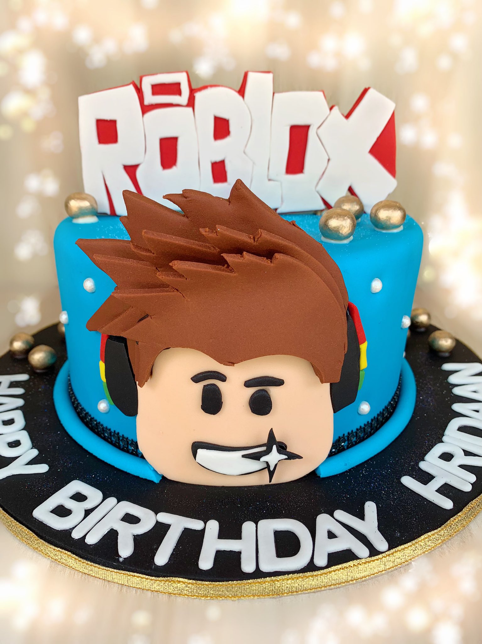 Roblox themed cake  Roblox birthday cake, Themed cakes, Roblox cake