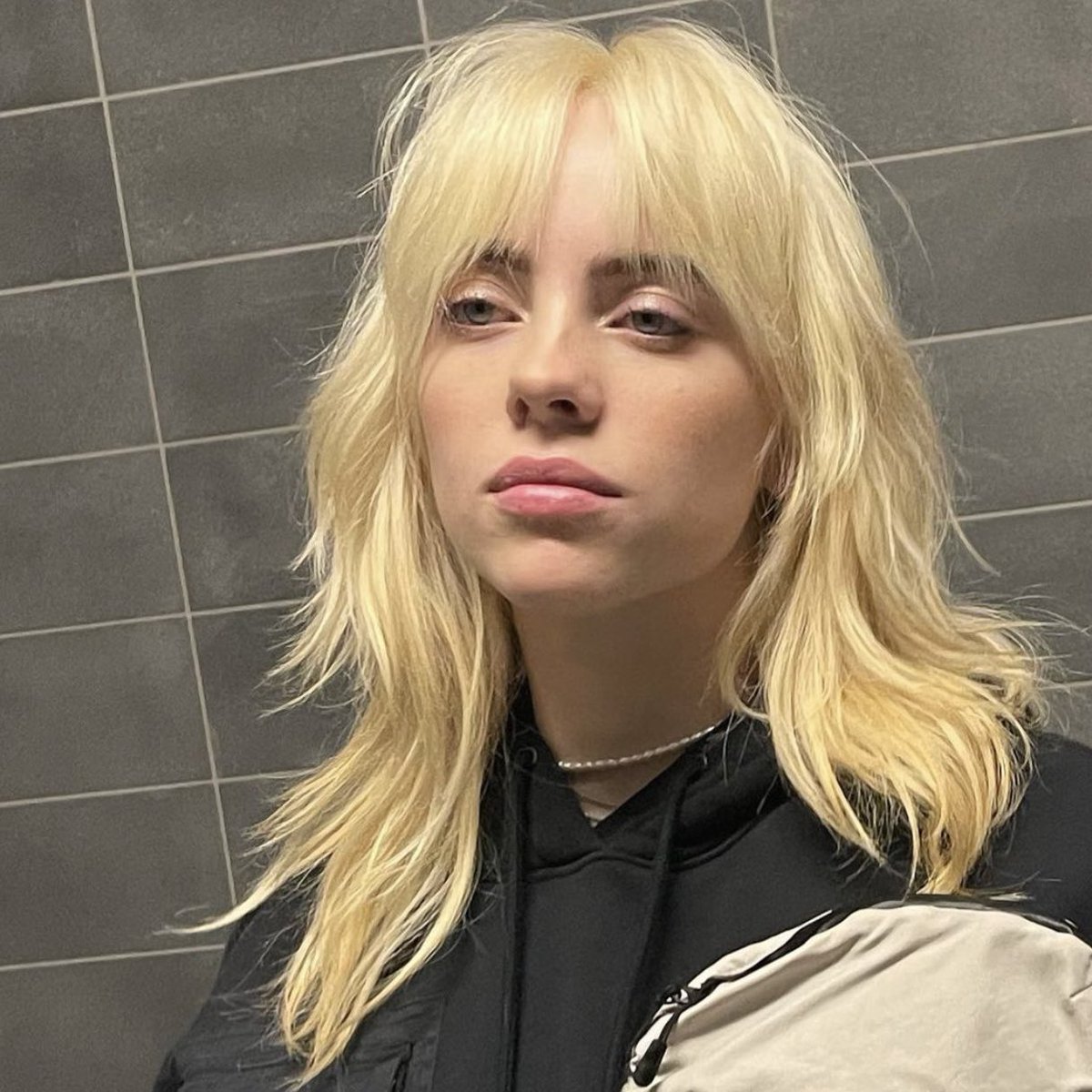 Billie Eilish Charts tweet media