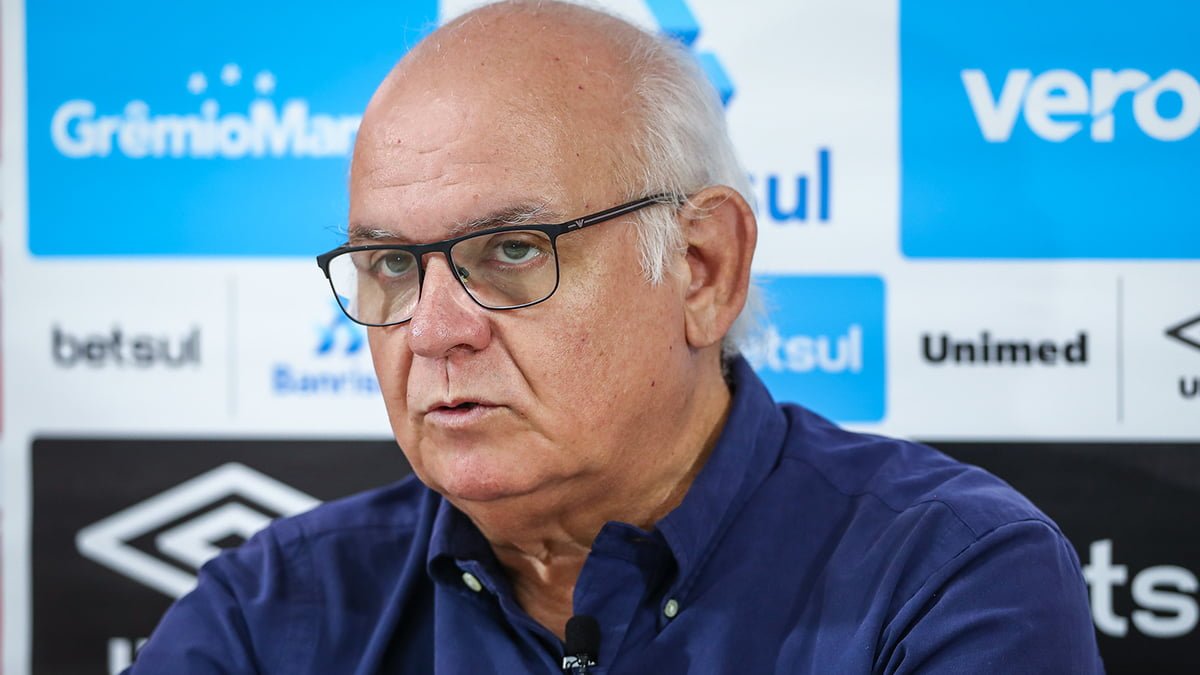 central_fbpa's tweet photo. ENTREVISTA!!!

Segue abaixo a entrevista concedida hoje pela manhã, pelo presidente Romildo Bolzan, na radio GREnal.

Segue abaixo:

📸Lucas Uebel-Grêmio FBPA https://t.co/793gdYNLW1