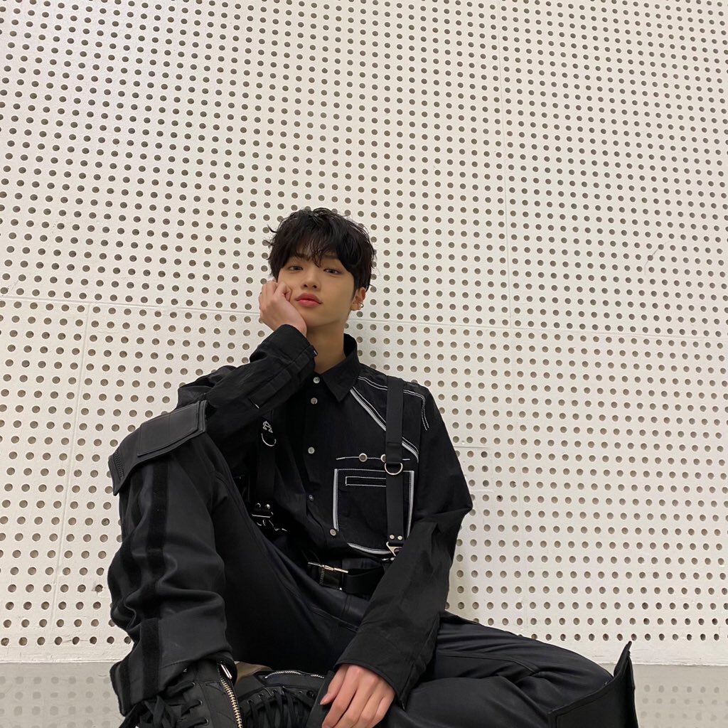 loveagain99's tweet photo. 동표 덕분에 너무너무 따뜻했어❤️
오랫동안 곁을 지킬 수 있게 해 줘서 고마워
미안해하지 않아도 돼 지금 이렇게 너무 행복하니까❣️
내 힐링 내 위로 내 비타민 내 원띵🤍
이번 활동 아프지말고 다치지말고 행복하게 함께하자🖤

@members_MIRAE https://t.co/ZAepSYRZ6Q