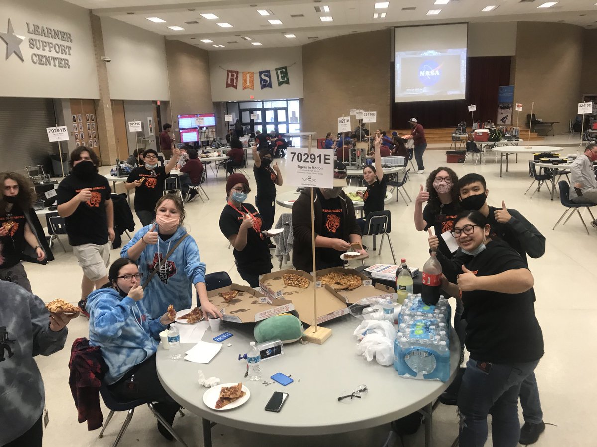 YESLarree's tweet photo. Texas robotics state championship....John the hitman Pitman has fought his way  to first place... in the qualification rounds ...
....Still more work to do ....but we’re focused .....
Go Tigers!!!!!!!! https://t.co/fUnwvFAydh