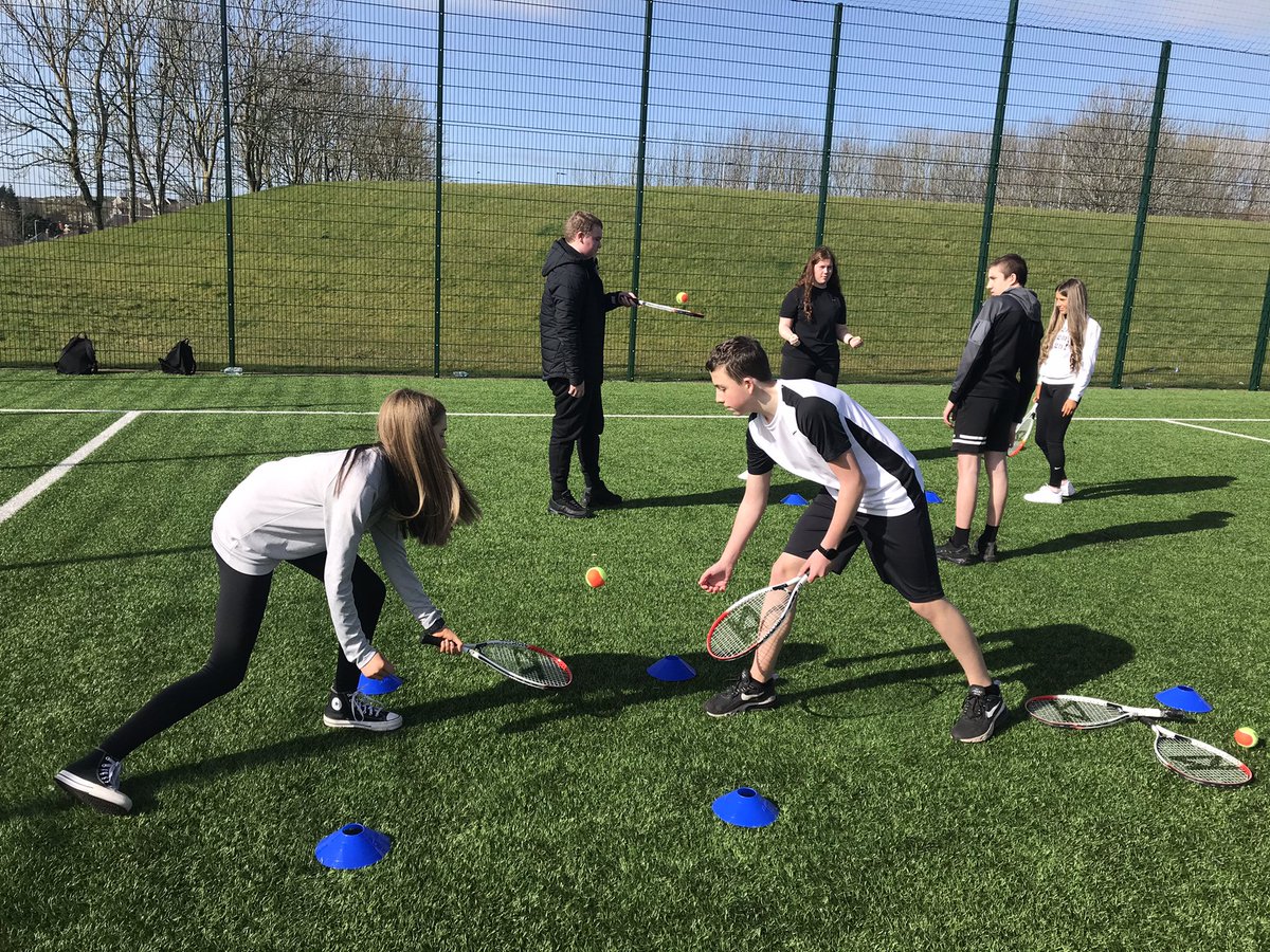 fraser_active's tweet photo. Delighted to welcome back our S3  Pupils to Smithycroft for lots of fun physical activities! 👍

- Athletics 🏃‍♀️🏃‍♂️

- Fitness 🏃‍♀️🏋️🏃‍♂️

- Football ⚽️

- Tennis 🎾 

17 Past &amp; Present Smithy Sports Leaders &amp; YA’s delivering all the activities! 👏💪 @Woodcock11 @SmithycroftPE https://t.co/NKp4F09kyH