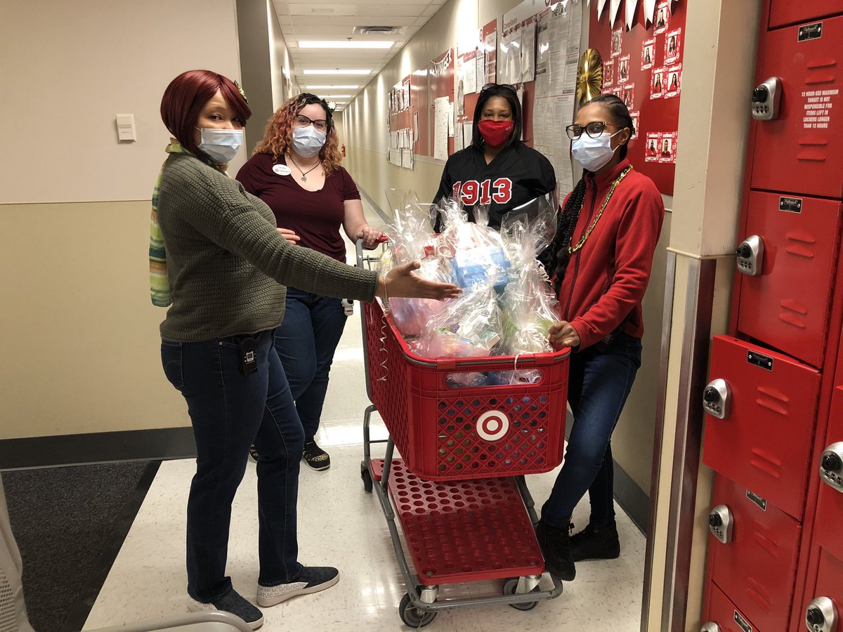 A huge thank you to <a href="/TeddifromTarget/">Teddi C.</a> for her continuous partnership in #D134 and the community. My team was able to fill 25 baskets for @MacombDST to donate to the wonderful Senior Citizens. <a href="/mzroxy411/">Nita Tuck</a> <a href="/nostlund04/">Nicholas Ostlund</a> <a href="/Ukaplan_TGT/">Ufuoma K</a> <a href="/Summer_K_W/">Summer Hickok</a>