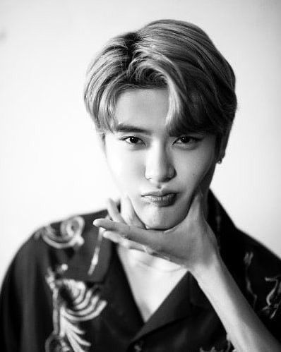 hourly jaehyun tweet media