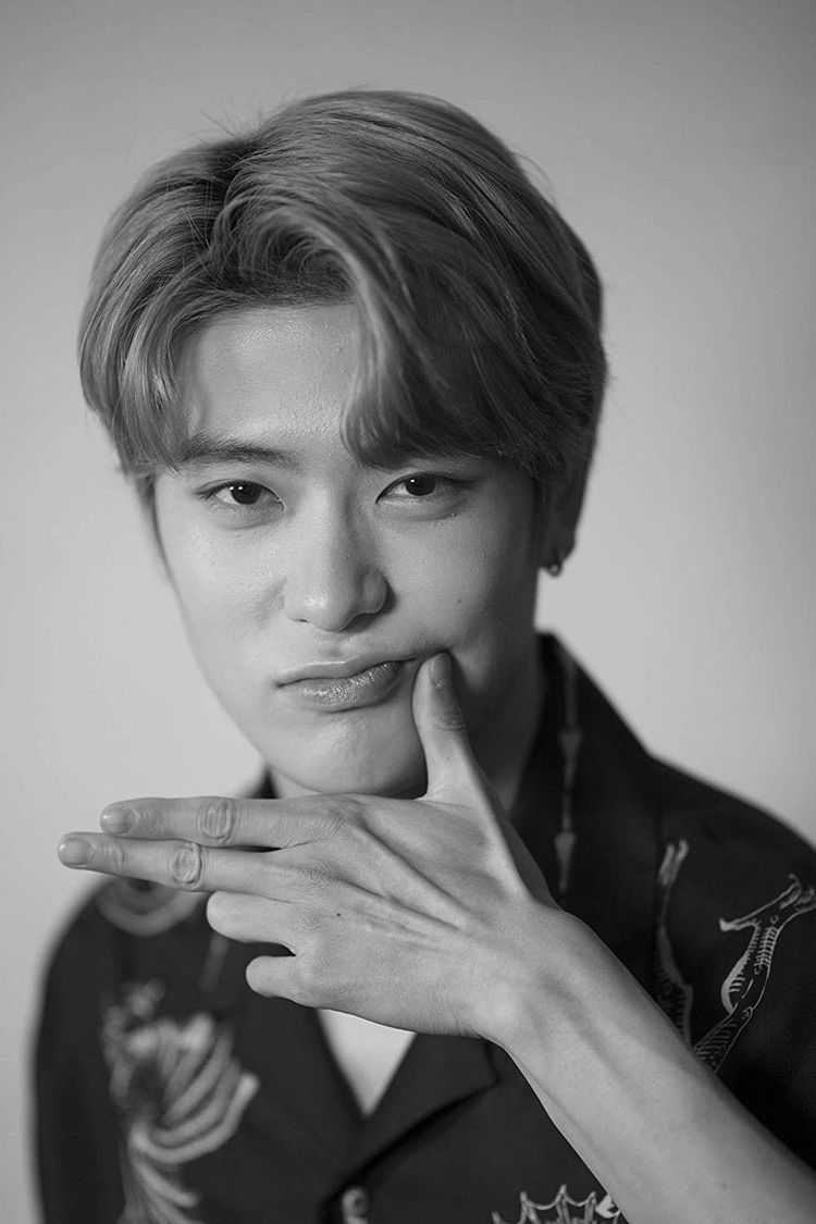 hourly jaehyun tweet media
