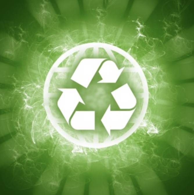 ioioboxco's tweet image. Happy St.Patrick’s Day! We’ve done a few things to insure that we are as green as we can be. All of our shipping is carbon offset, our packaging is plastic free and recyclable, and our manufacturing shop utilizes 100% renewable electricity. #gogreen #greenmachine #ioiobox