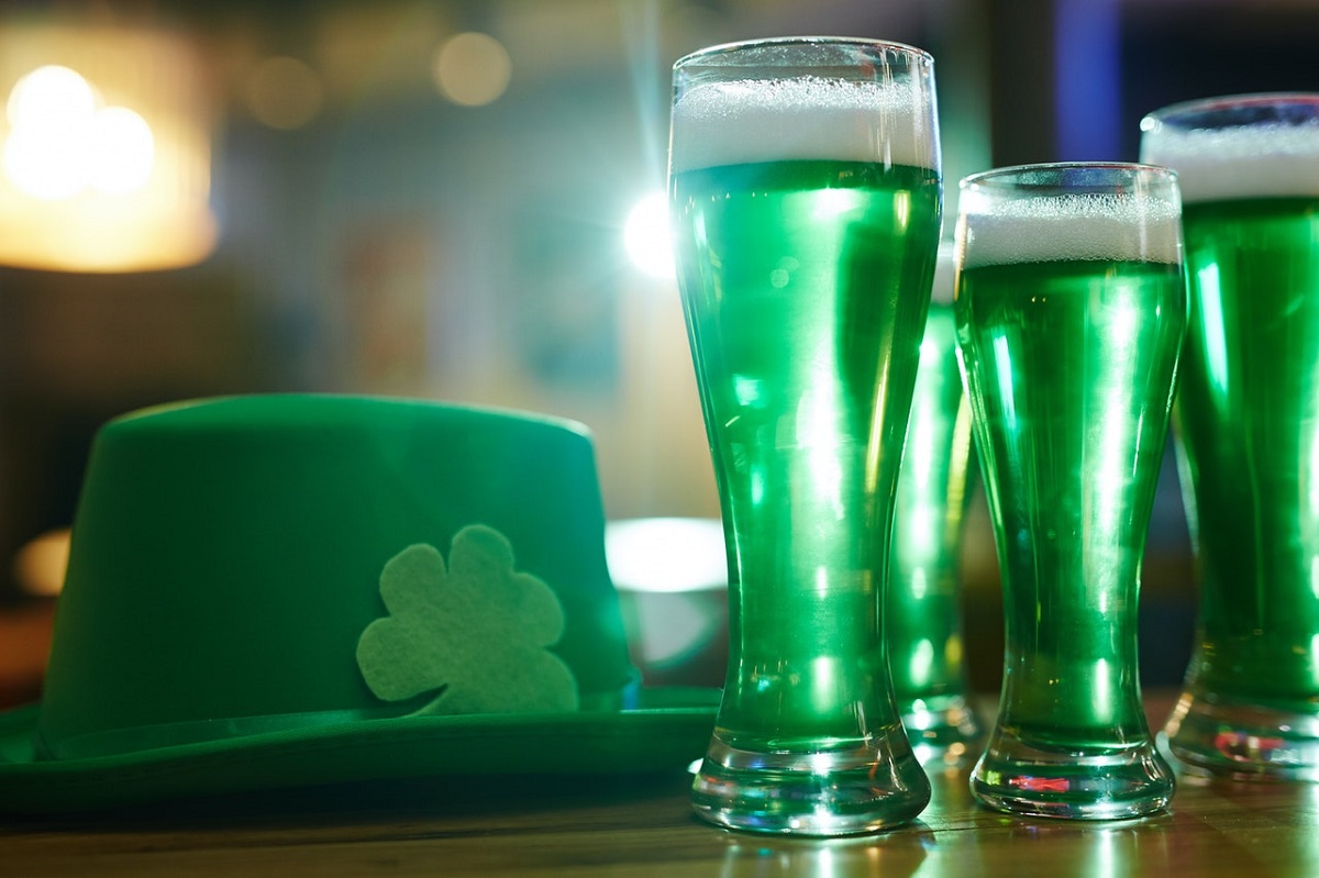 ShilohWater's tweet photo. Happy St Patrick's Day! Did you know beer is 90-95% water? Good water, makes great beer. How's the water in your home? #StPatricksDay  #shamrock  #GreenBeer https://t.co/QPRdMJW7P4