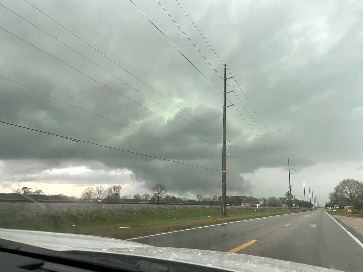 Heading into Thorsby area, rain and lightening picking up <a href="/abc3340/">ABC 33/40 News</a> @TaylorSarallo <a href="/spann/">James Spann</a>