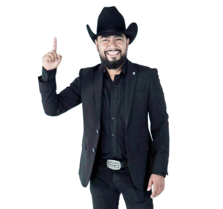 AlPuntoNoticias's tweet photo. #Música🎤| Ramón Rodríguez [@rr_ramon] se posiciona en primer lugar del Hot Song de Monitor Latino con el tema "Contigo No Regreso". // @garciairma

👉🏻https://t.co/e7VsVfVm28👈🏻 https://t.co/hHZq3otibB