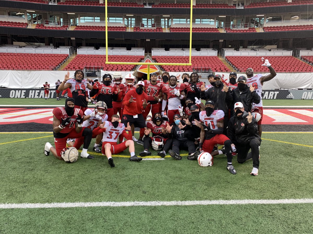 coachstuholt's tweet image. Special Teams domination shown by these Jump Out Boys - nice work this Spring!  ⁦@CoachSattUofL⁩ ⁦@IRON_CoachMike⁩ ⁦@GunterBrewer⁩ ⁦@CoachDNic⁩ ⁦@Coach_Dennison⁩ ⁦@CoachStingley⁩