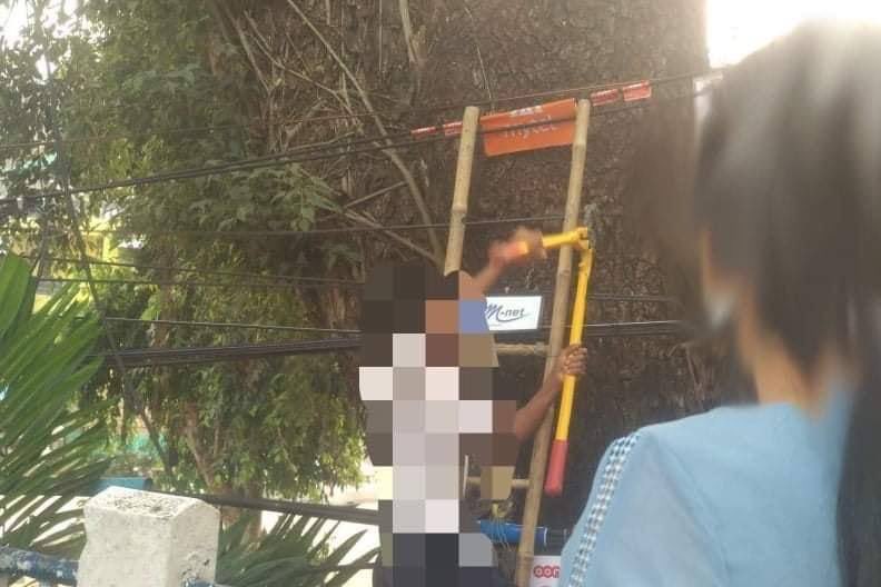 In Tachileik City, fiber internet which is connected from Thailand has been cut off by military junta group. 
RESTORE MOBILE DATA
#WhatsHappeningInMyanmar 
#Mar17Coup #SaveMyanmar #WeNeedR2PInMyanmar