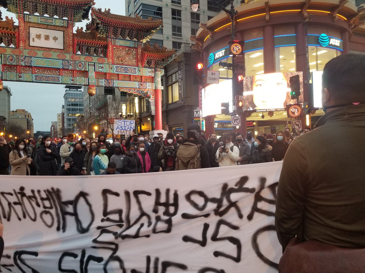 OFDC_Campaign's tweet image. At @tlcollectivedc @anakbayandc @APIresistance action: "It is our responsibility to rebuild the trust that has been broken between the Asian and Black communities." Teach about white supremacy's impacts against Asian &amp;amp; Black people. #StopAsianHate #DefundMPD #BlackAsianSolidarity