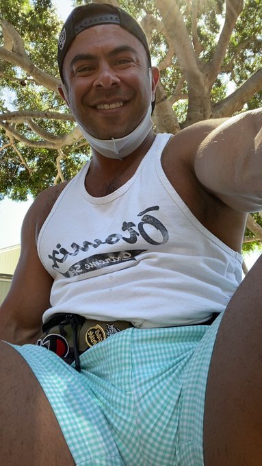 Enjoying another beautiful day 🌴🌞 https://t.co/EXuik3Nm2d<a href="/tag/mvsales"class="tags"><span>#mvsales</span></a><a href="/tag/mvboys"class="tags"><span>#mvboys</span></a>