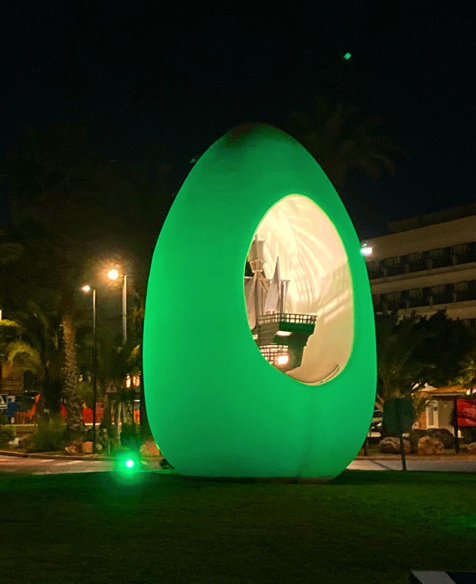 DwayneMuffin's tweet photo. Made a bold request to change Ibiza’s famous Egg Green for St Patrick’s Day, they only went and done it! 😂☘️ https://t.co/h28kbWVwsl