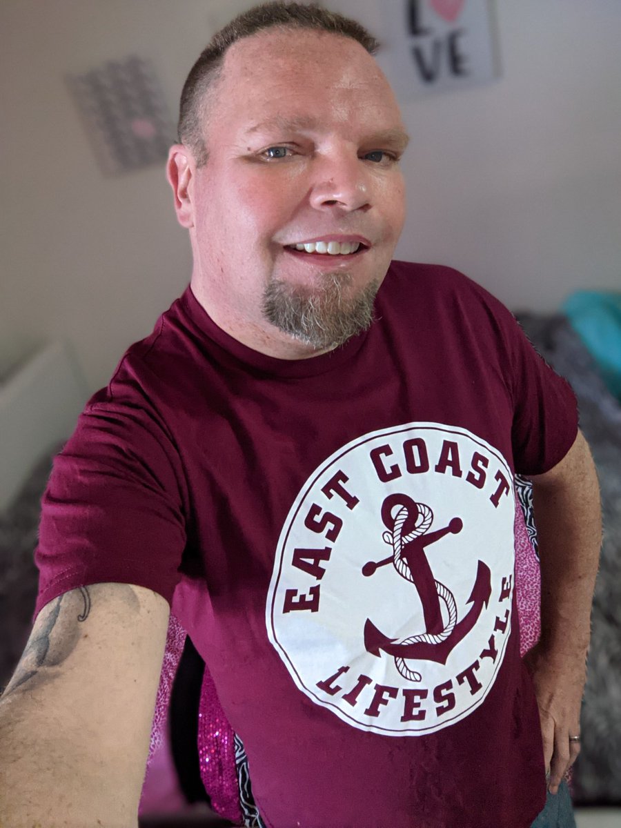 MrDaveMur's tweet photo. Hit the 160lbs lost mark
New hair cut
Clean shave
Teeth fixed 

This 45 year old dude is feeling pretty damn good about himself for the first time in a lot of years https://t.co/0voabrRIWg