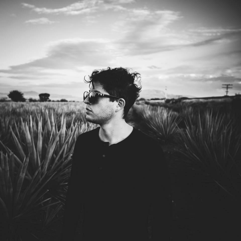 STILL HOT!! V/A Music is our language the 7th track is called "Eternal" by Ra
LISTEN 👉 youtube.com/watch?v=AvPzJ9…
Buy it NOW!  👉 hypeddit.com/link/h88rzv
#MusicIsOurLanguage #MusicWontStop