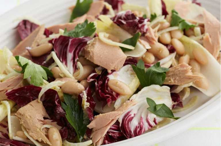 You can literally toss this sophisticated salad together in about 10 minutes; leftovers are perfect to pack along for lunch.  ow.ly/x1yu50E1u9V