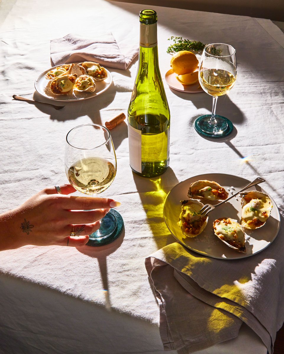 Golden hour with golden hues of #LoireValleyWines. Need inspo for some delicious food and wine pairings? Watch our IG stories!