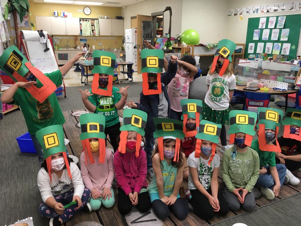 Mrs.Sutter-Hook Kindergarten Class tweet media