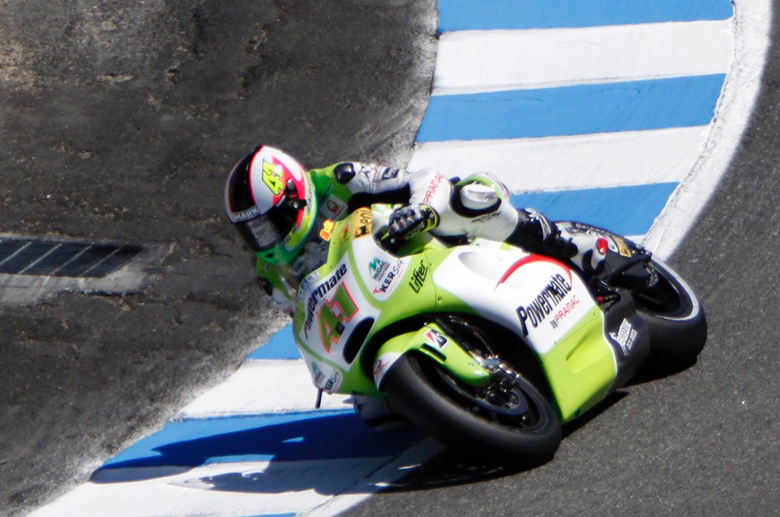 AntonioRamosGP's tweet photo. Aleix Espargaró 🇪🇸4️⃣1️⃣
Pramac Racing-Ducati D16 GP10
Laguna Seca 2010
#Corckscrew @AleixEspargaro https://t.co/NOG0IunQop