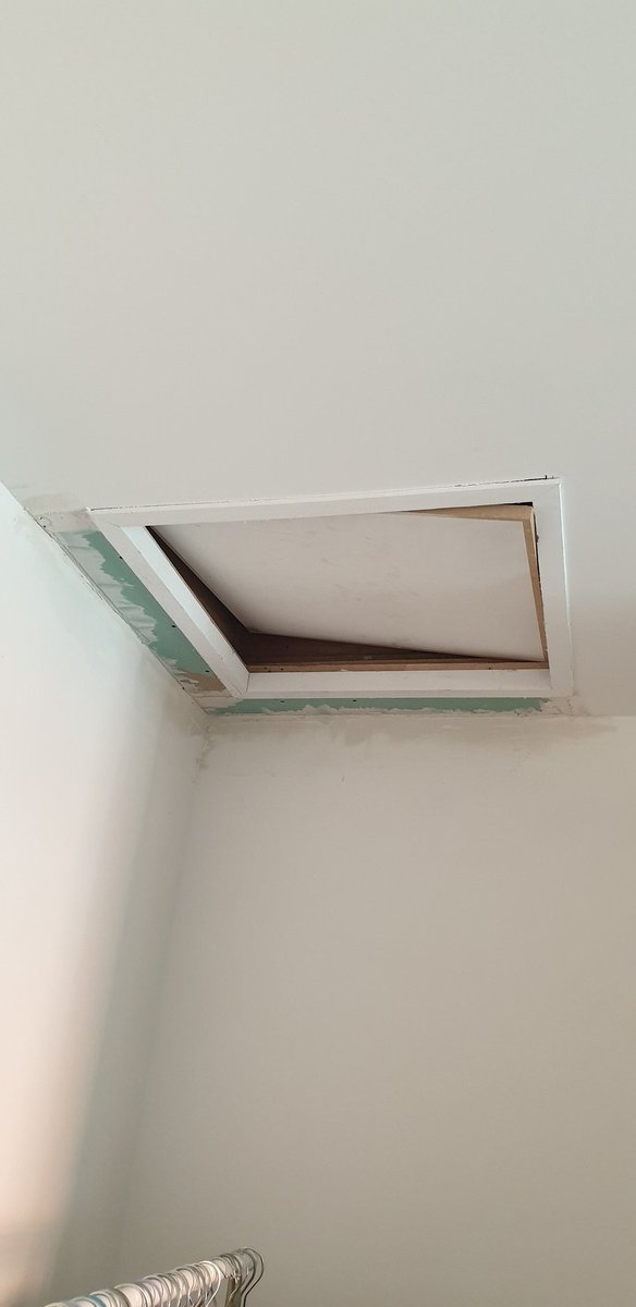 PlVinciane's tweet photo. @UfcLille @60millions
@Bouygues_Immo
@BoissetFrederic
@B_Mounier

🚨🚨 SCANDALEUX 🚨🚨 

Bouygues immobilier baisieux 
2 ans de retard
maison livrée non terminée :
 sans chauffage sans solution pour nos 2 enfants en bas âges - à la rue
 
Cf photos et texte
😡😡😡😡😡😡😡😡😡😡 https://t.co/6G5M7deAcl