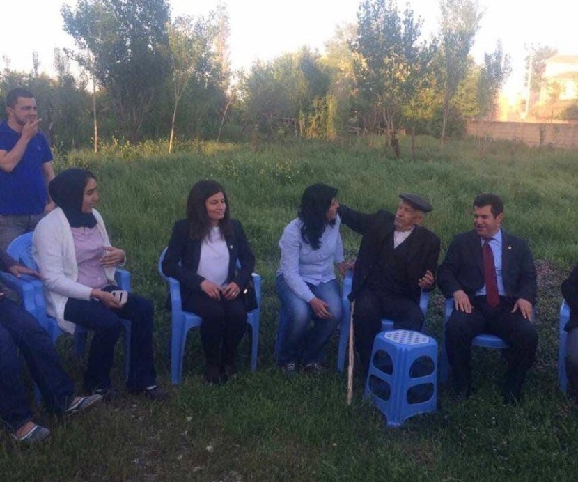 durucasevdalisi's tweet photo. % 90 hdpkk oyu alan köy
Kanıt ; 
 #NusaybineSesVerin https://t.co/CKUMkZ5bWZ