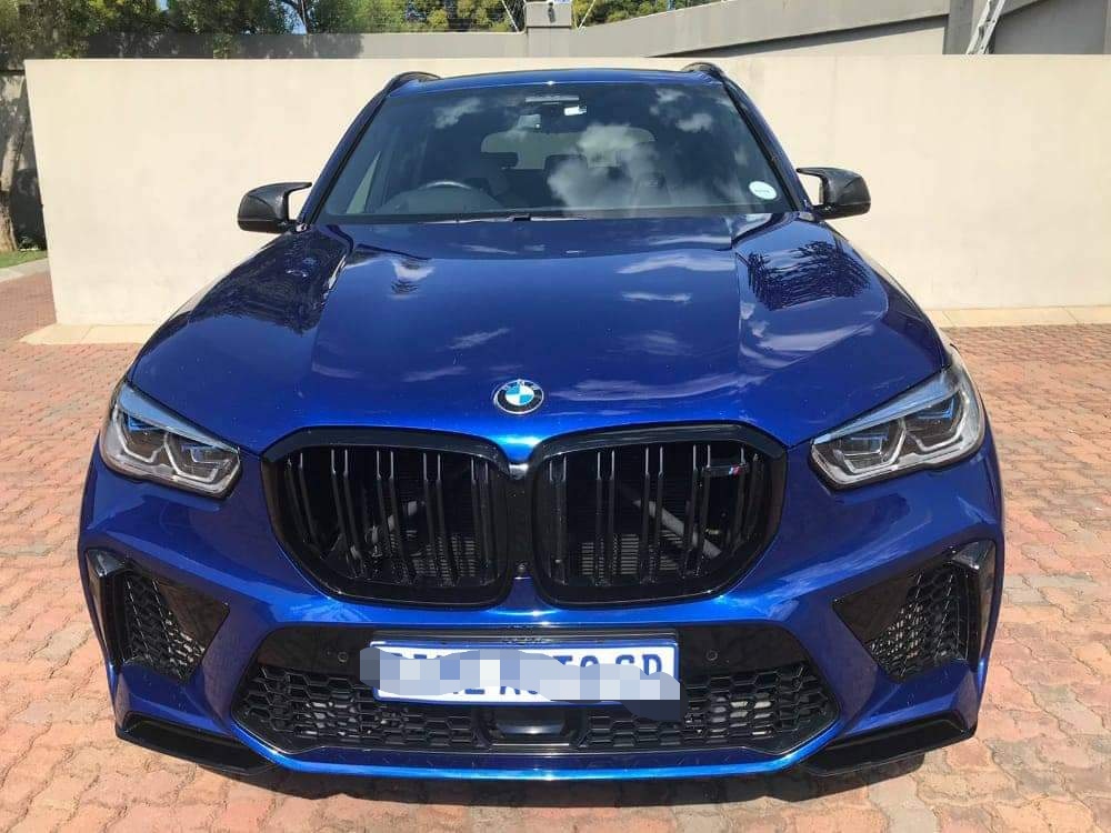 CarmazingSA's tweet photo. 2021 BMW X5 M Competition 
1000kms
POA
Excellent condition 

#CarsForSale
#CarLifestyle 
#Carmazing 
#AutoHustle 
#thursdayvibes 
#ThursdayMotivation 
#Bmw
#MnakwethuHappilyEverAfter 
#Elaine https://t.co/aeJdyjjbIK