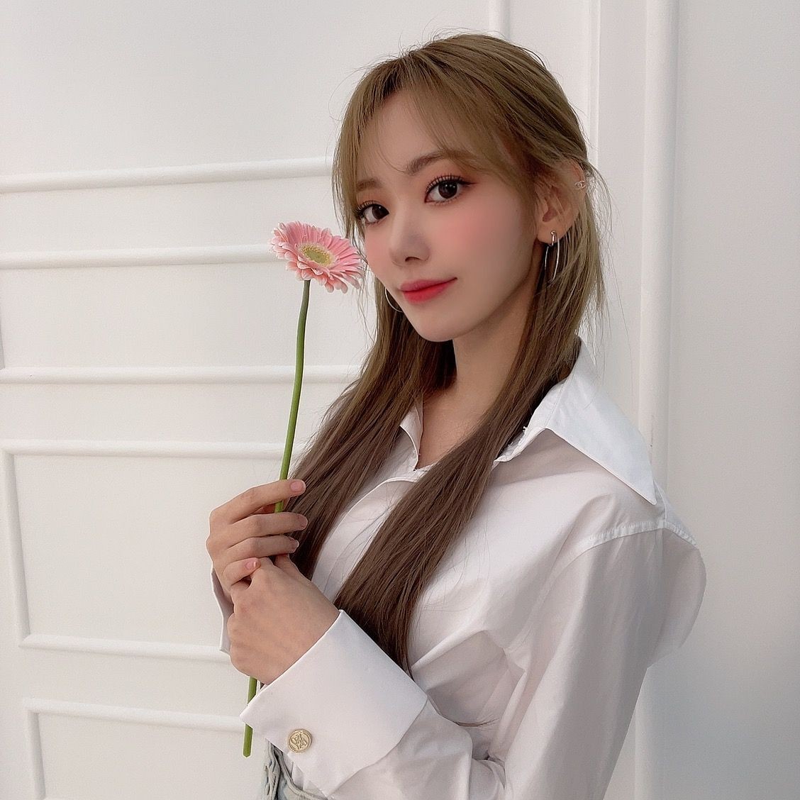 Rachel11754195's tweet photo. IZ*ONE Sakura 🌸

#IZONE #SAKURA #kpop https://t.co/Nxa43YHAww