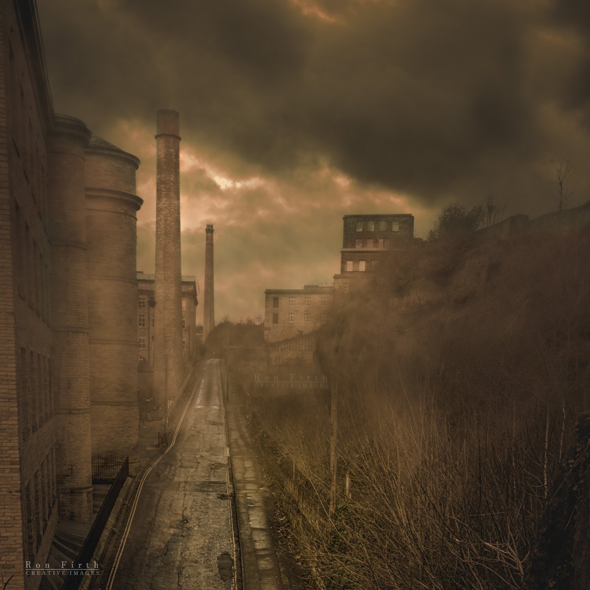 Old Lane, HALIFAX (Rear of Dean Clough Mills) <a href="/deanclough/">Dean Clough</a> <a href="/Calderdale/">Calderdale Council</a> <a href="/ThePieceHall/">The Piece Hall</a> <a href="/LDNArchitects/">LDN Architects</a> @HxVisitorCentre  <a href="/HalifaxEventsWY/">Halifax Events WY</a> <a href="/halifaxchamber/">Halifax Chamber</a> @hxnorthandeast <a href="/CalderdaleLife/">MustVisitYorkshire</a> <a href="/HXCourier/">Halifax Courier</a> More images at ronfirthcreativeimages.co.uk