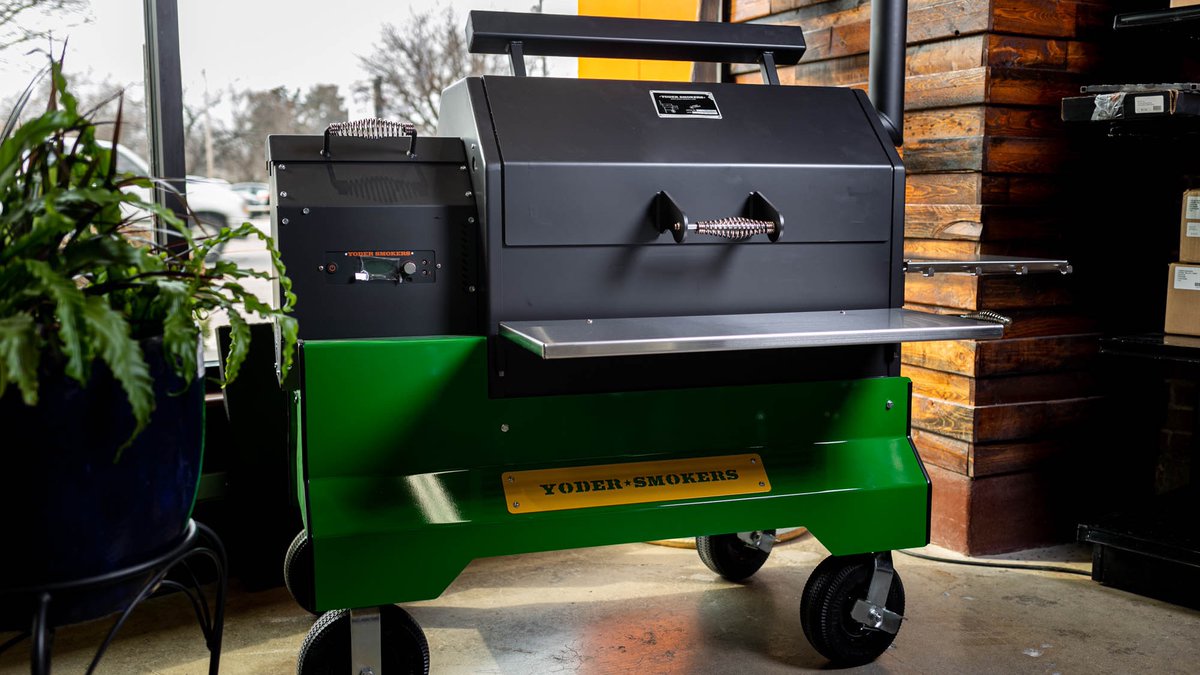 atbbq's tweet image. 0% Luck. 100% Yoder Smokers. 
We&apos;ve got this YS640s Competition Cart in Green + Yellow in stock and ready to ship! Stop by our showroom in Delano to see this grill- or shop ALL of our new Limited Edition Colors for the YS640s: bit.ly/3dVmQX5 

#teamyoder #yodersmokers