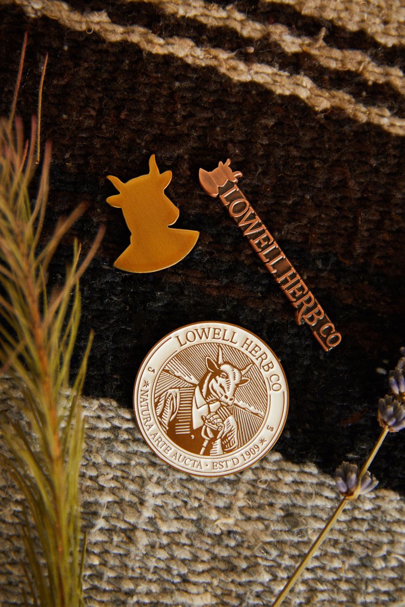 LowellFarms's tweet photo. Happy Saint Patrick's Day! 🍀 Feeling lucky? Click the link below to enter for a chance to win a Limited Edition #LowellHerbCo Hat Pin.

https://t.co/DXDefHsEq1 https://t.co/KcMYf7geWo