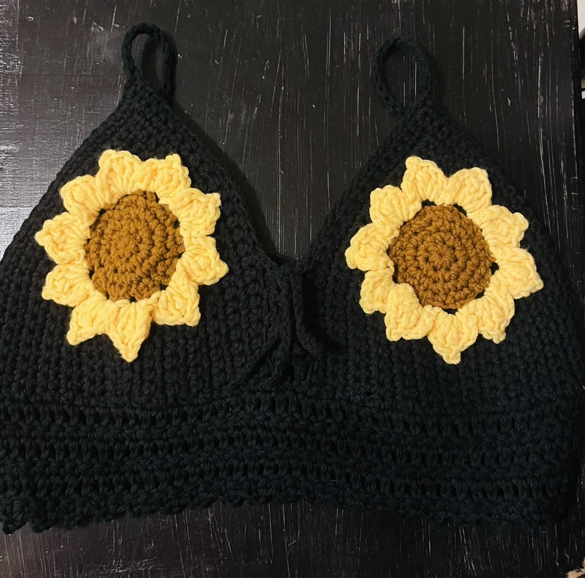 daisydaggerco's tweet photo. Sunflower tops in several different colors 🌻🥰 you can request any color! https://t.co/DIeBGHGmEg https://t.co/N60ugqTg4U