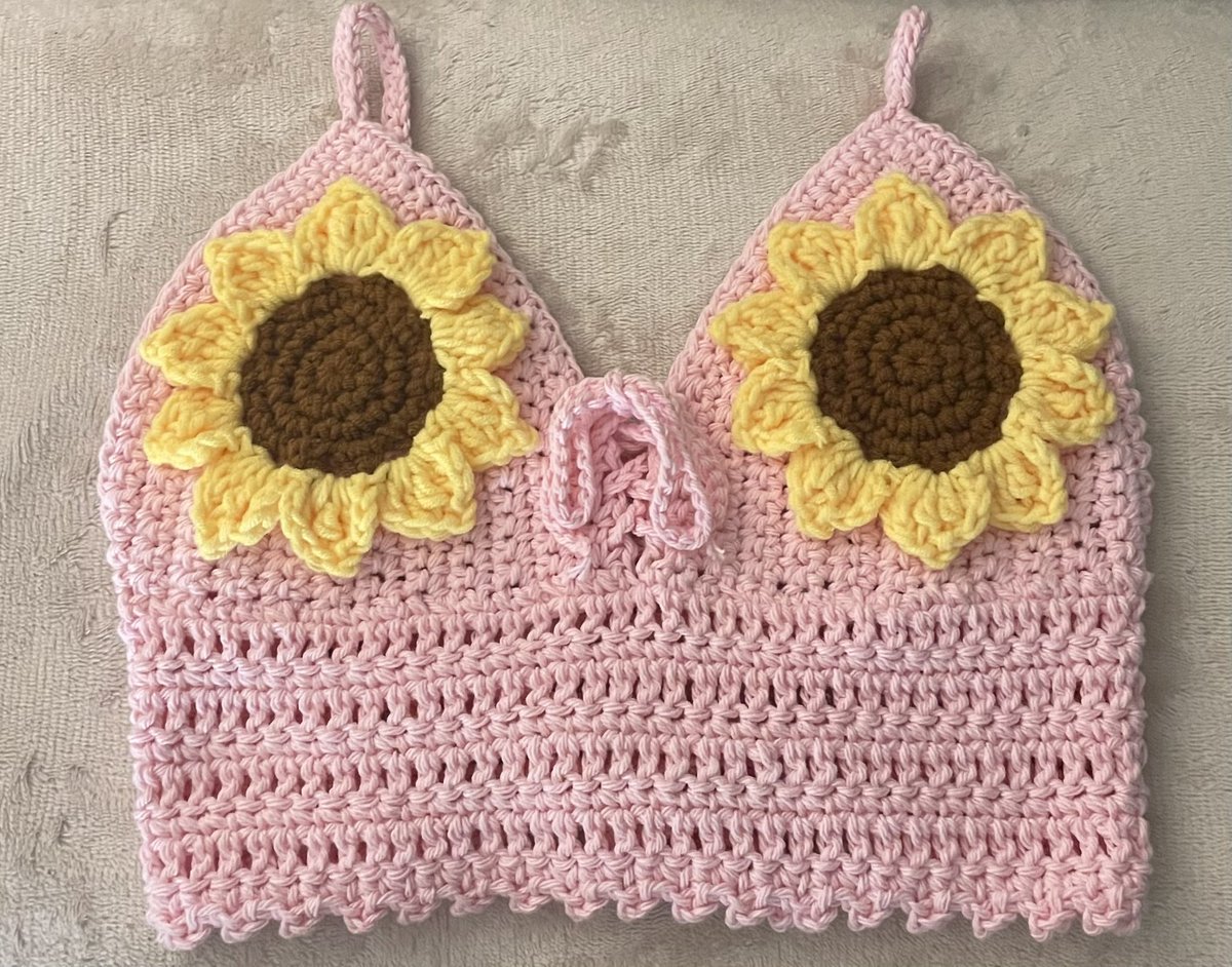 daisydaggerco's tweet photo. Sunflower tops in several different colors 🌻🥰 you can request any color! https://t.co/DIeBGHGmEg https://t.co/N60ugqTg4U