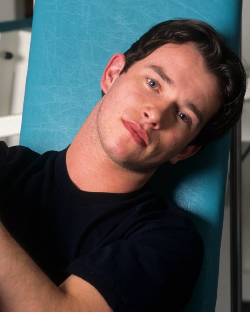 BoyzoneMemories's tweet image. 🎈 Your memory will never grow old. 💖 Happy 45th Heavenly Birthday Stephen Patrick David Gately. 🎈🎂💐❤️🧡💛💚💙💜

#StephenGately #Steo #Boyzone #DuracellBunny #HappyBirthdaySteo #NeverForgotten #ForeverMissed