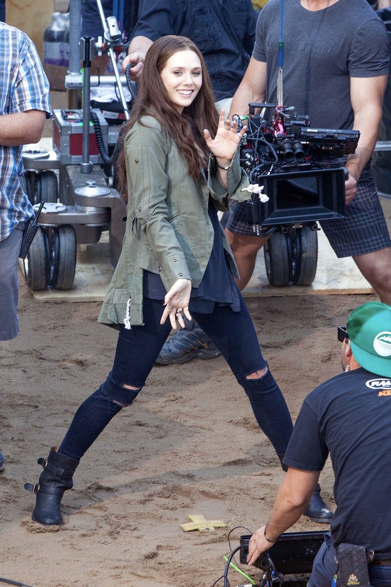 best of elizabeth olsen tweet media