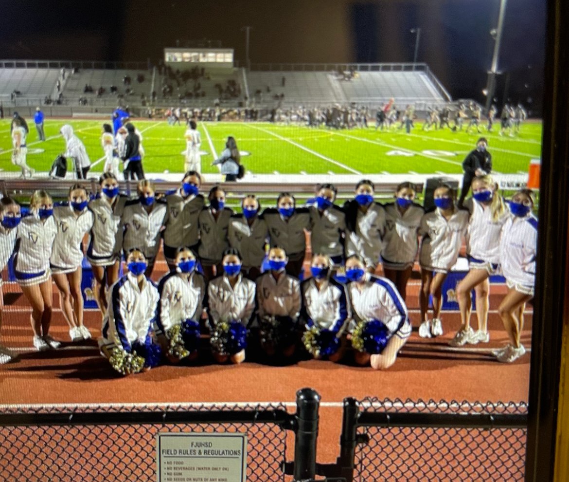 CheerMo86151613's tweet photo. Cheerleaders safely cheering at football games in OC. Riverside cheerleaders deserve the same treatment as other athletes! #letuscheer @RivCoDoc @SupJeffries https://t.co/Hca6jTQFxp