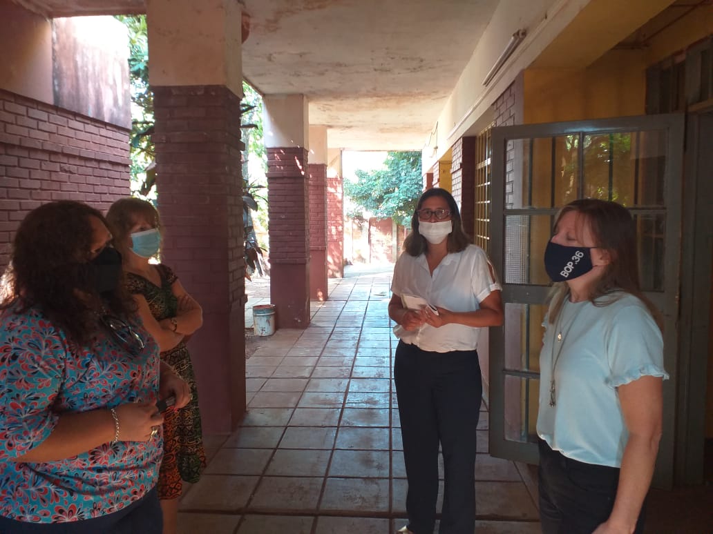 EscurdiaViviana's tweet photo. Con Supervisora RI @DorisGo33466942 y @BarbaroLorena estuvimos en Bop 36 Mini City y también Comercio 6! Equipo Secundaria! #Territorio #DeCaraAlColega @BarbaroLorena @grillo141 @CGEMisiones @cjdechat @FlaviaPao @laurapenacca @jalbertogalarza @Marcos42866602 @fabianchilipank https://t.co/xVBGLRVdyP