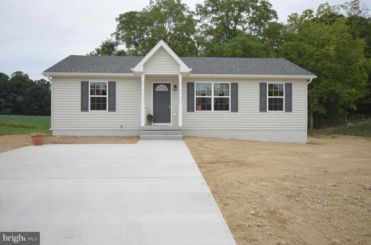 SagerRealestate's tweet photo. Just listed by Tana Hoffman - Licensed in VA in #Maurertown #VA. LILLEIGH - LOT 69 CT! Please retweet!  https://t.co/NPpV8TUJ05 https://t.co/OLh1AWrhTo