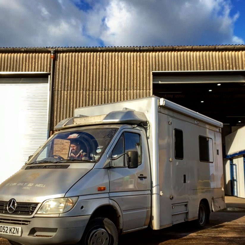 maxreestore's tweet photo. Today the old girl had a little outing 🙌🏼

She’s definitely shed a few kilos/tonnes since I ripped out the interior and the wheel arches fell off! 😂

#vanlife #sprintercamper #camper #campervan #design #upcycling #mercedescamper #modularcamper #ambulancecamper https://t.co/AYr7riw5cw